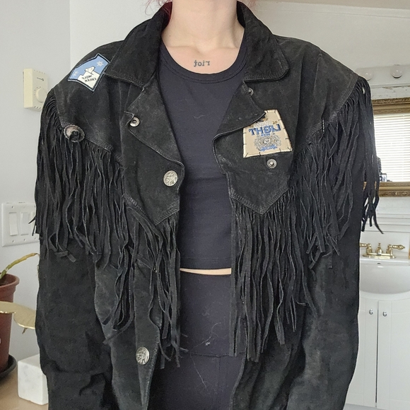 Vintage suede fringed jacket, fits large - Picture 2 of 4